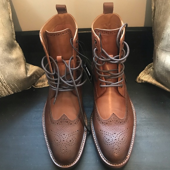 NWT men’s Express boots. - Picture 2 of 5